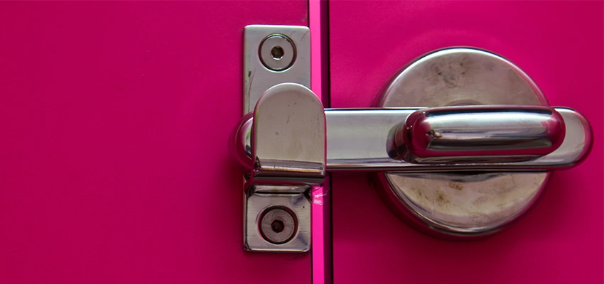 Childproof Gate Lock in Patterson, California